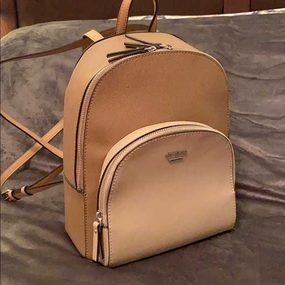 Guess Handbags - Guess backpack purse LIKE NEW!